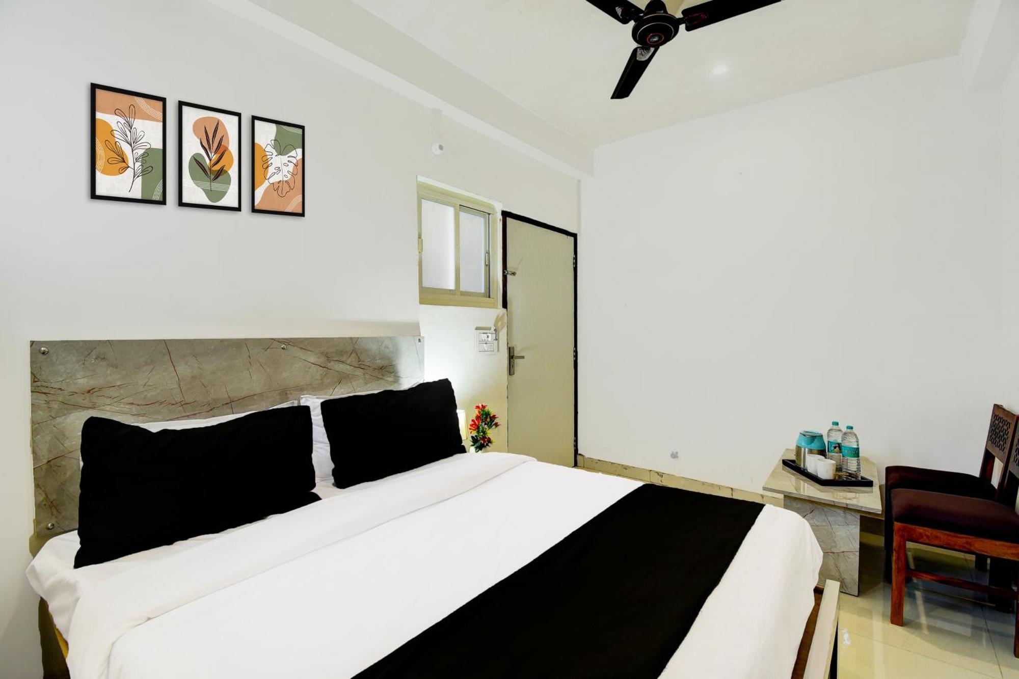 Hotel Super O The Moon Rover 3*