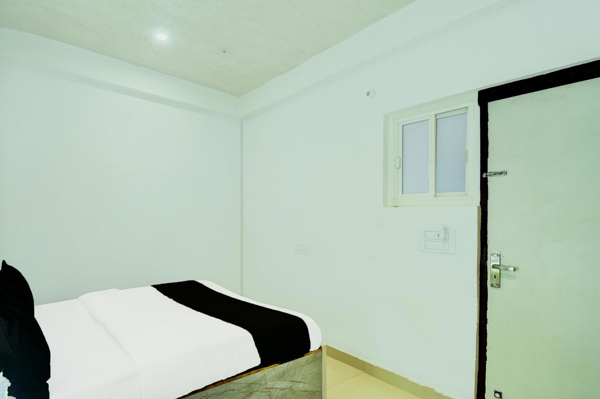 Hotel Super O The Moon Rover 3*